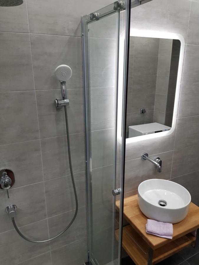 Adell Luxury Apartments Kavála ภายนอก รูปภาพ