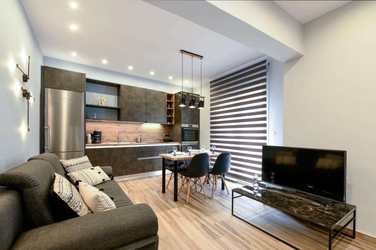 Adell Luxury Apartments Kavála ภายนอก รูปภาพ