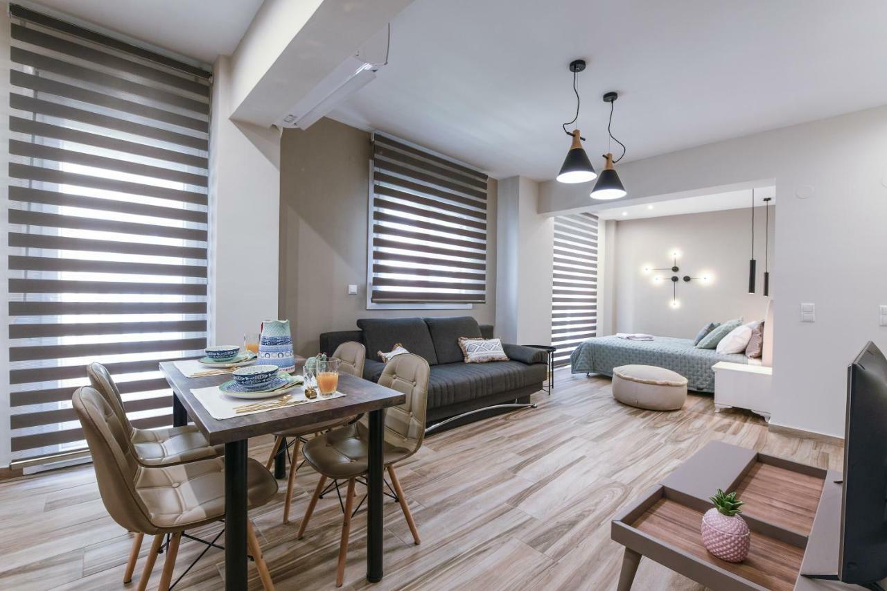 Adell Luxury Apartments Kavála ภายนอก รูปภาพ